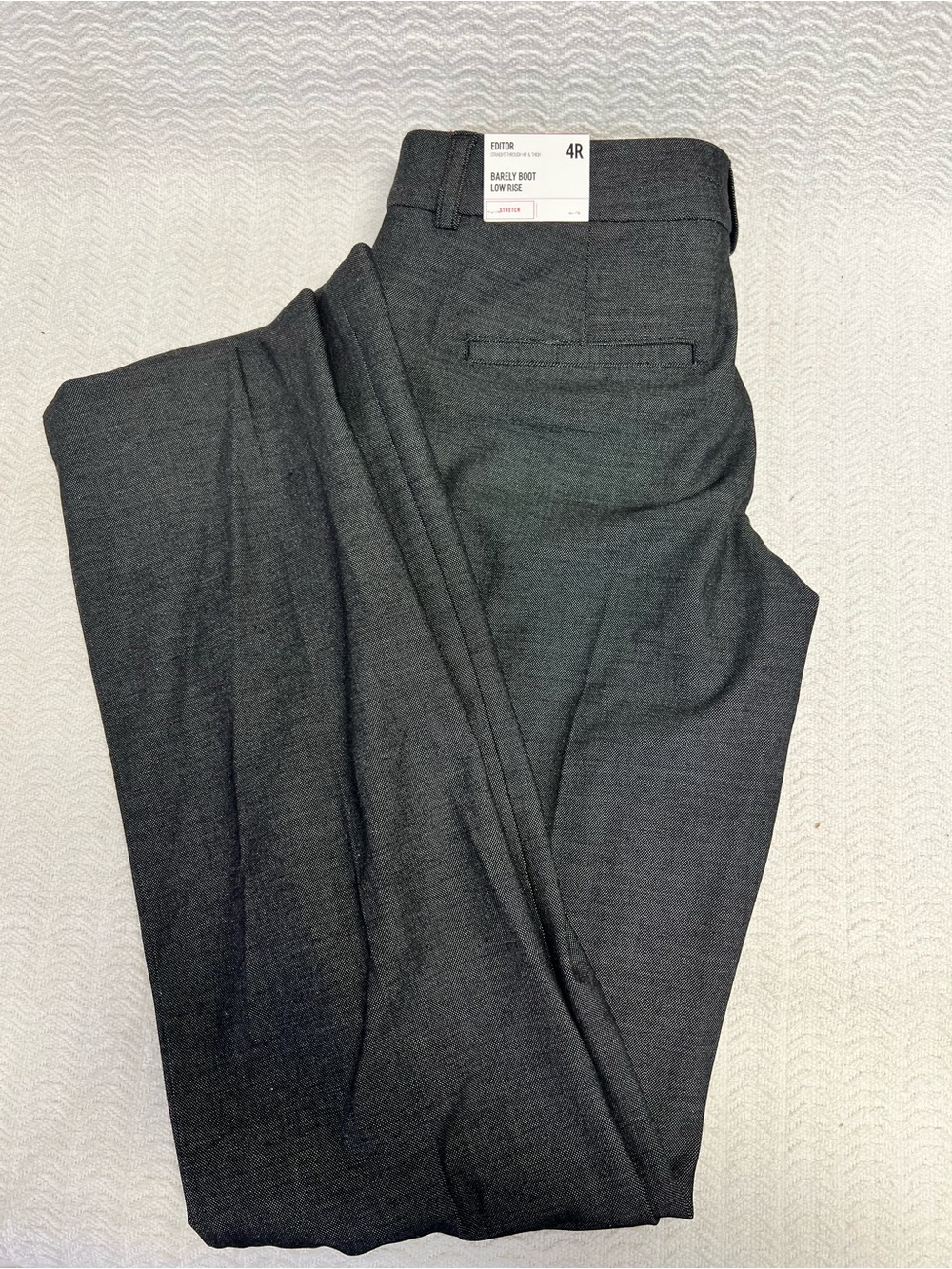 express / charcoal barely boot low rise straight pants size 4